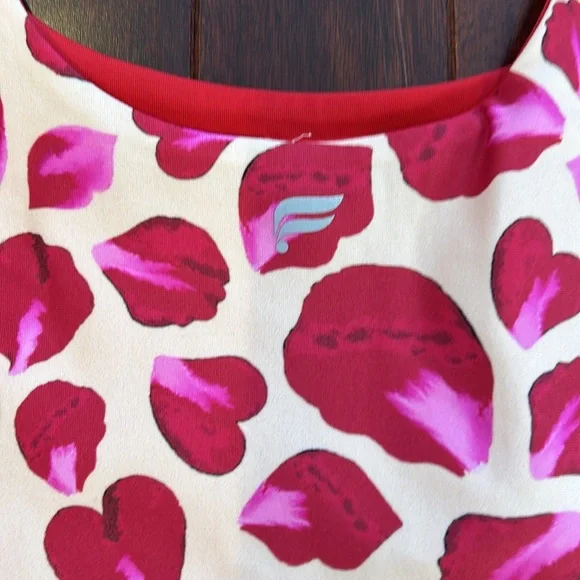 Fabletics Harlow Reversible Medium Impact Red Rose Petal Sports Bra - Picture 5 of 6